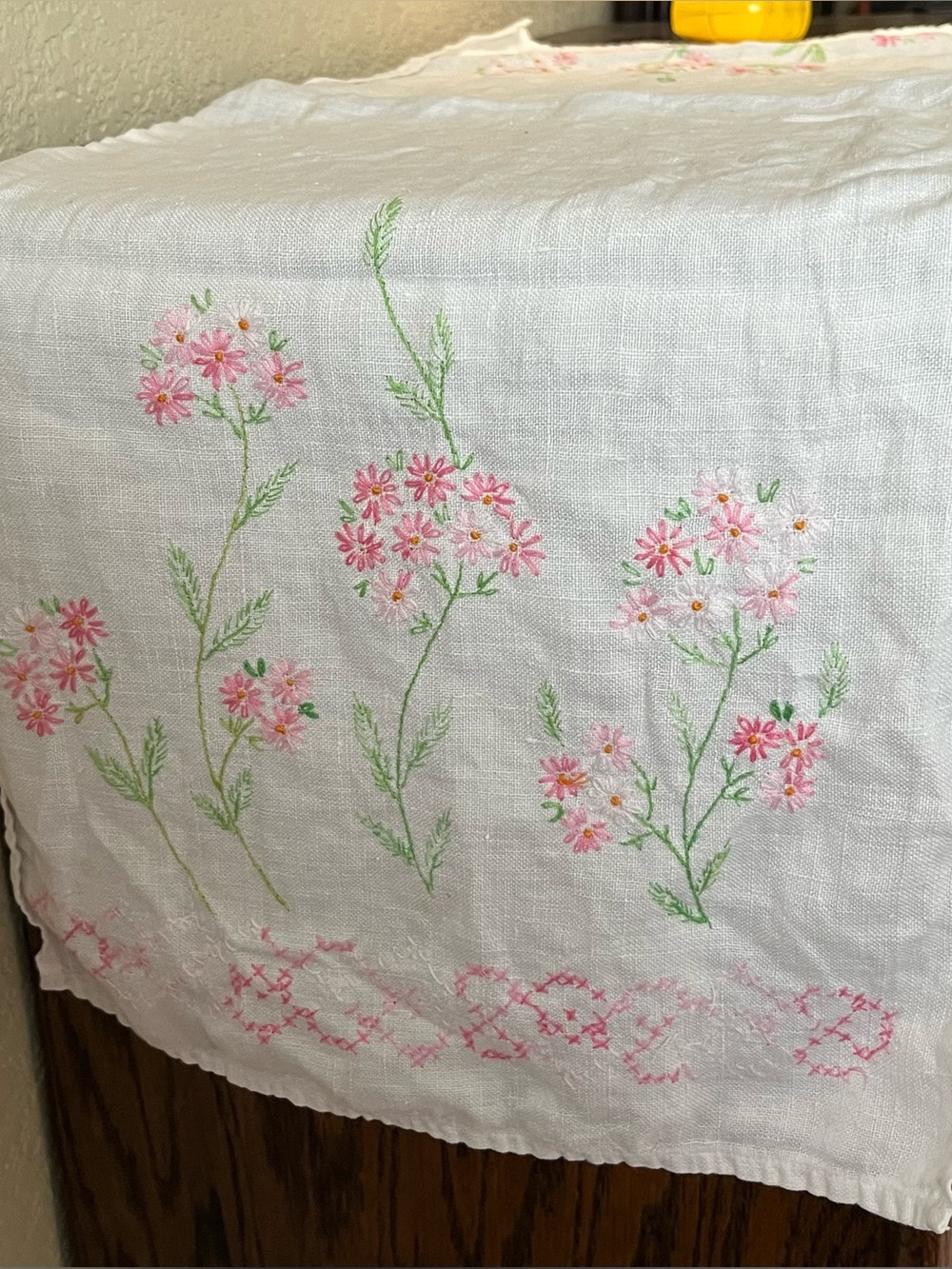 Vintage Embroidered Floral Table Runner Dresser Scarf Pink Flowers 34” x 12”
